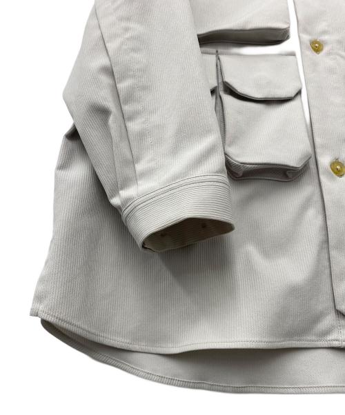 A + TOKYO（エープラス トウキョウ）A + TOKYO (エープラス トウキョウ) ノーカラートッパージャケット ライトグレー サイズ:Ｍの古着・服飾アイテム