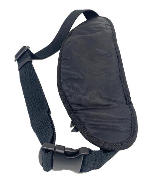 A.P.C.（アーペーセー）A.P.C. (アーペーセー) ボディーバッグ ブラック×アイボリーの古着・服飾アイテム