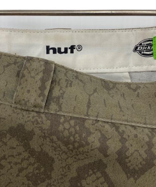 HUF（ハフ）HUF (ハフ) Dickies (ディッキーズ) パンツ カーキ サイズ:32の古着・服飾アイテム