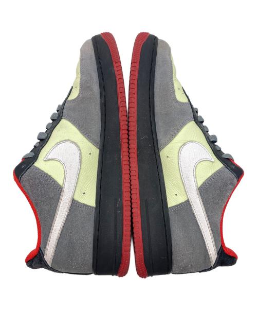 NIKE（ナイキ）NIKE (ナイキ) ローカットスニーカー グレー×ベージュ サイズ:29.5cmの古着・服飾アイテム