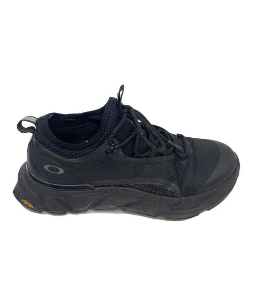 OAKLEY（オークリー）OAKLEY (オークリー) スニーカー ブラック サイズ:26㎝の古着・服飾アイテム