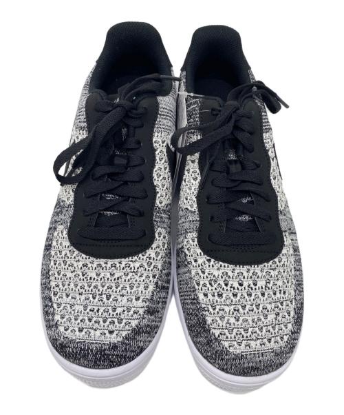 NIKE（ナイキ）NIKE (ナイキ) スニーカー ブラック×ホワイト サイズ:28 未使用品の古着・服飾アイテム