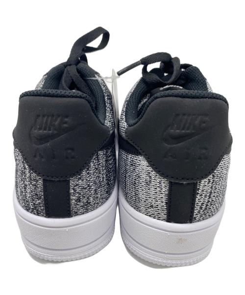 NIKE（ナイキ）NIKE (ナイキ) スニーカー ブラック×ホワイト サイズ:28 未使用品の古着・服飾アイテム