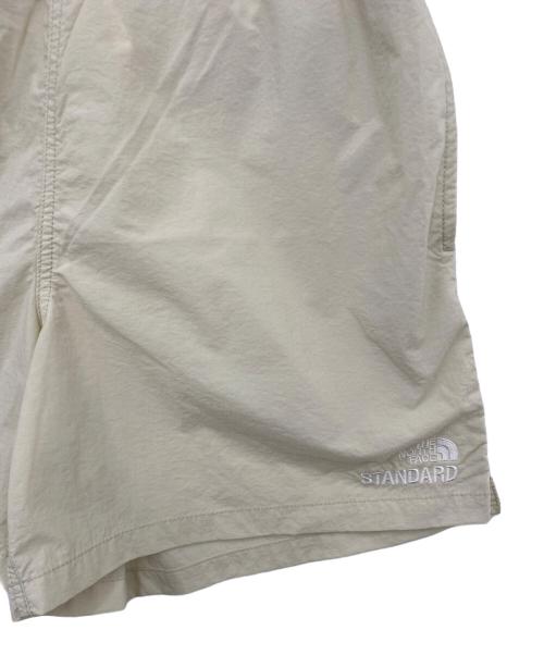 THE NORTH FACE（ザ ノース フェイス）THE NORTH FACE (ザ ノース フェイス) ショートパンツ アイボリー サイズ:XLの古着・服飾アイテム