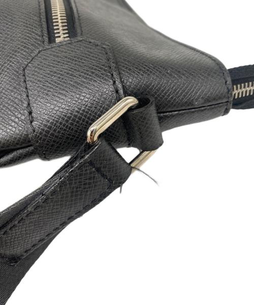 LOUIS VUITTON（ルイ ヴィトン）LOUIS VUITTON (ルイ ヴィトン) ショルダーバッグ ブラックの古着・服飾アイテム