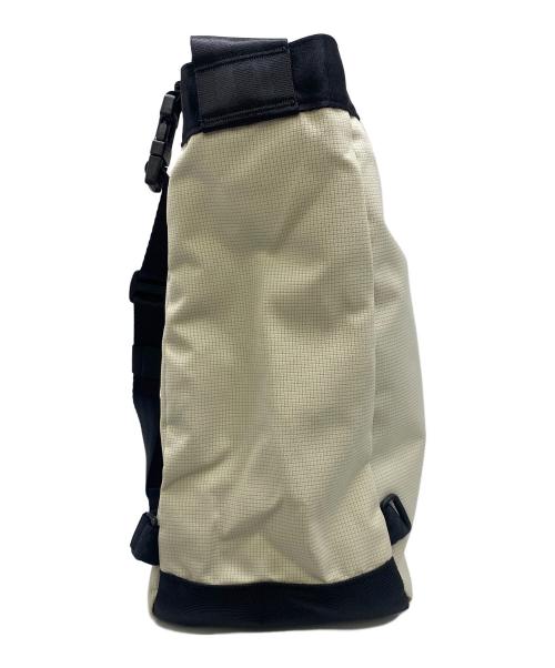 CHROME（クローム）CHROME (クローム) メッセンジャーバッグ ホワイトの古着・服飾アイテム