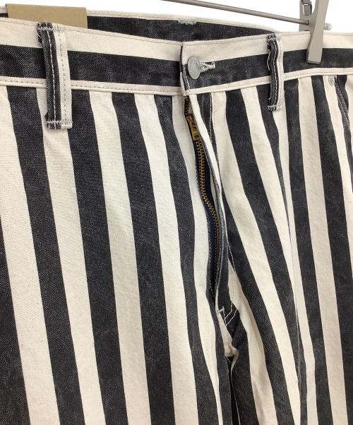 児島ジーンズ（コジマジーンズ）児島ジーンズ (コジマジーンズ) ペインターパンツ ブラック×アイボリー サイズ:42 未使用品の古着・服飾アイテム
