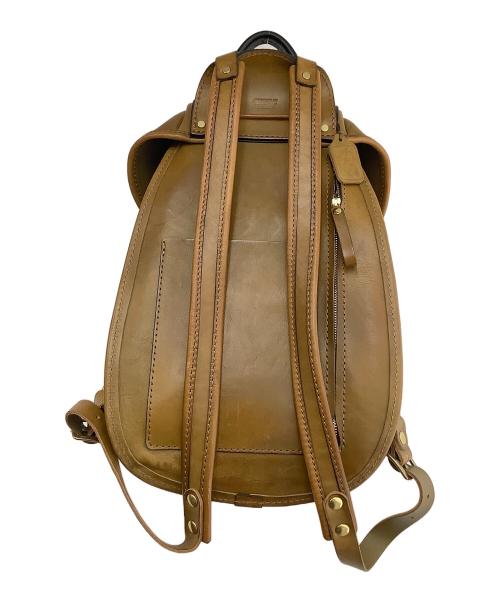 Herz（ヘルツ）Herz (ヘルツ) 半かぶせの二本ベルトリュック キャメル×ブラックの古着・服飾アイテム