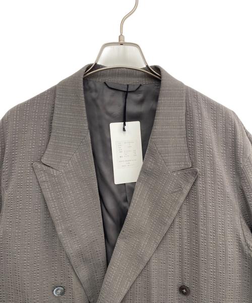 BATONER（バトナ―）BATONER (バトナ―) RANDOM SEERSUCKER DOUBLE BREASTED JACKET グレー サイズ:3 未使用品の古着・服飾アイテム