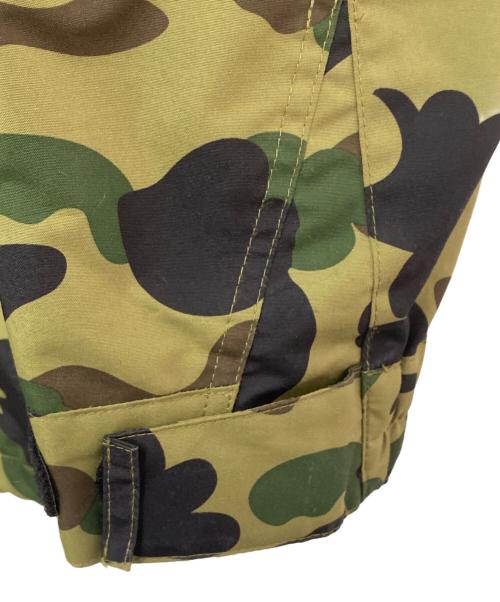 A BATHING APE（ア ベイシング エイプ）A BATHING APE (ア ベイシング エイプ) カモシャークマウンテンパーカー カーキ サイズ:Ｌの古着・服飾アイテム