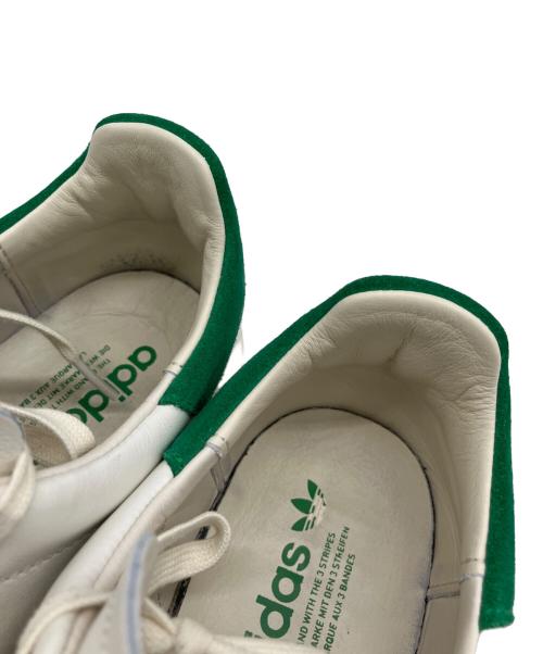adidas（アディダス）adidas (アディダス) ローカットスニーカー ホワイト×グリーン サイズ:28の古着・服飾アイテム