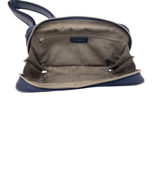 PELLE MORBIDA（ペッレモルビダ）PELLE MORBIDA (ペッレモルビダ) ボディーバッグ ネイビー 未使用品の古着・服飾アイテム