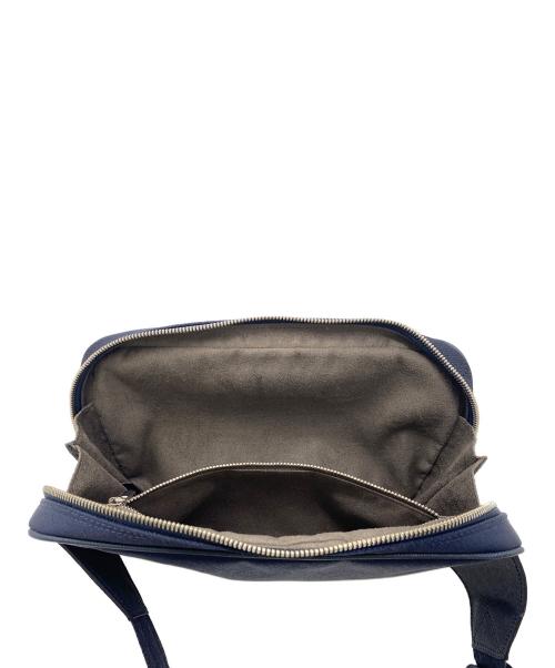 PELLE MORBIDA（ペッレモルビダ）PELLE MORBIDA (ペッレモルビダ) ボディーバッグ ネイビー 未使用品の古着・服飾アイテム