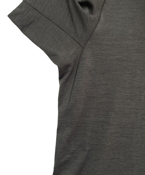 ARC'TERYX（アークテリクス）ARC'TERYX (アークテリクス) 半袖カットソー グレー サイズ:Ｌの古着・服飾アイテム
