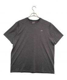 ARC'TERYX（アークテリクス）の古着「半袖カットソー」｜グレー