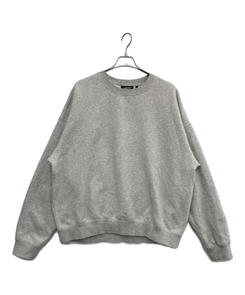 FOG ESSENTIALS（フィアオブゴッド エッセンシャル）FOG ESSENTIALS (フィアオブゴッド エッセンシャル) クルーネックスウェット グレー サイズ:Ｌの古着・服飾アイテム