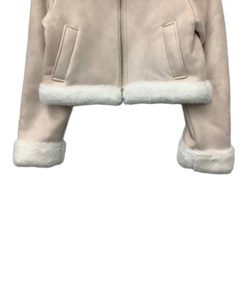 JILL BY JILLSTUART（ジル バイ ジルスチュアート）JILL BY JILLSTUART (ジル バイ ジルスチュアート) フェイクムートンジャケット ベージュ サイズ:Ｓ 未使用品の古着・服飾アイテム