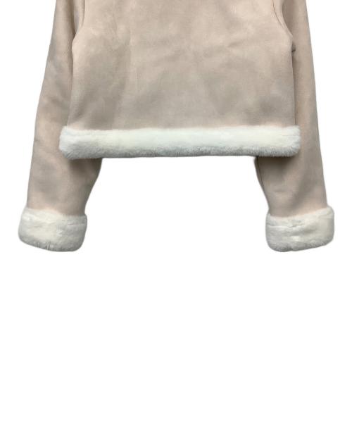 JILL BY JILLSTUART（ジル バイ ジルスチュアート）JILL BY JILLSTUART (ジル バイ ジルスチュアート) フェイクムートンジャケット ベージュ サイズ:Ｓ 未使用品の古着・服飾アイテム