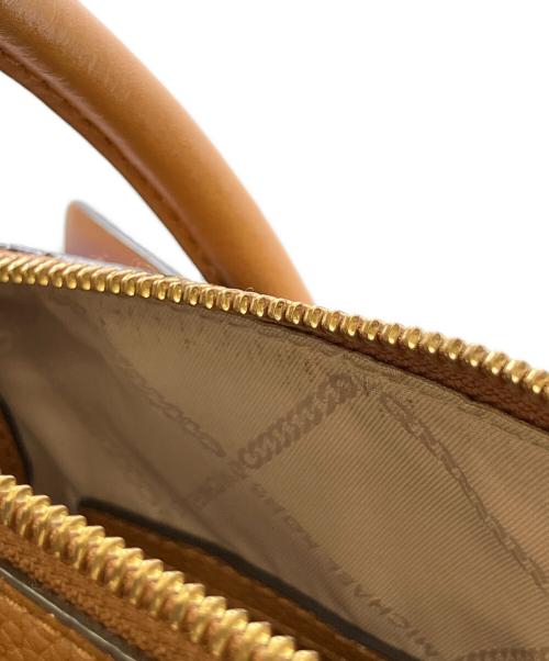 MICHAEL KORS（マイケル・コース）MICHAEL KORS (マイケル・コース) マーサー ベルティッド スモール サッチェル ブラウンの古着・服飾アイテム