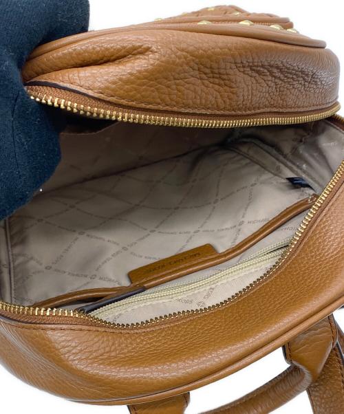 MICHAEL KORS（マイケル・コース）MICHAEL KORS (マイケル・コース) スタッズ付リュック ブラウン サイズ:表記無しの古着・服飾アイテム