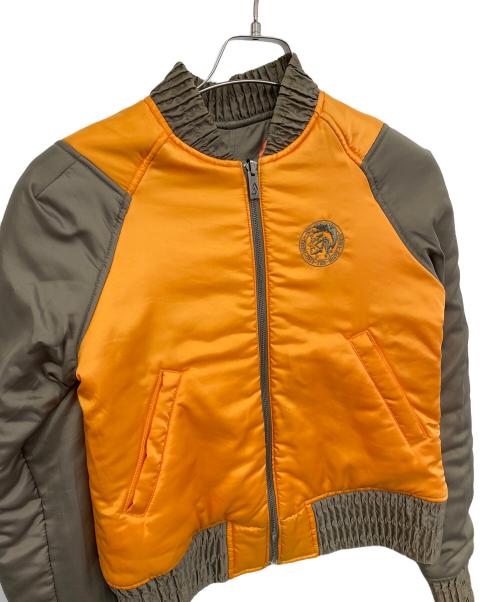 DIESEL（ディーゼル）DIESEL (ディーゼル) リバーシブルボンバージャケット カーキ×オレンジ サイズ:Sの古着・服飾アイテム