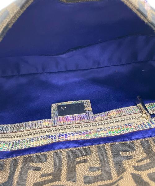 FENDI（フェンディ）FENDI (フェンディ) ショルダーバッグ ブラウンの古着・服飾アイテム