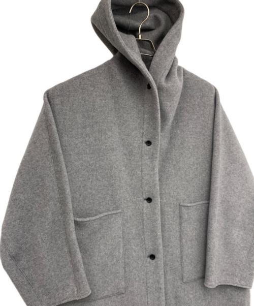 TENNE HANDCRAFTED MODERN（テン ハンドクラフテッド モダン）TENNE HANDCRAFTED MODERN (テン ハンドクラフテッド モダン) フーデッドコート ライトグレー サイズ:FREE 未使用品の古着・服飾アイテム