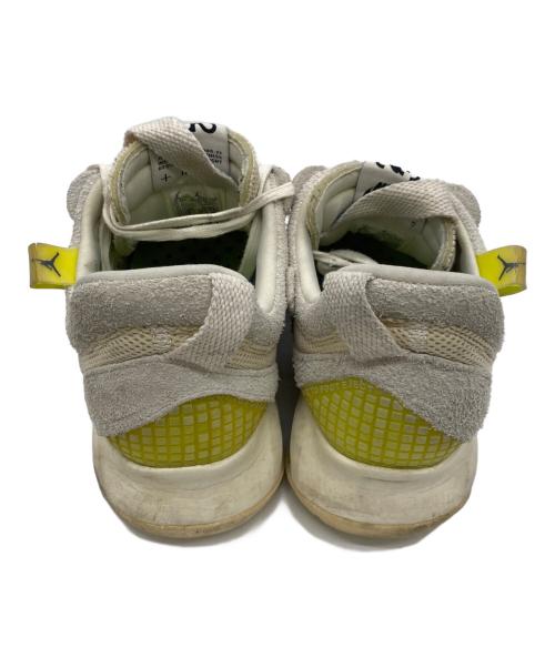 NIKE（ナイキ）NIKE (ナイキ) ローカットスニーカー ベージュ サイズ:27cmの古着・服飾アイテム