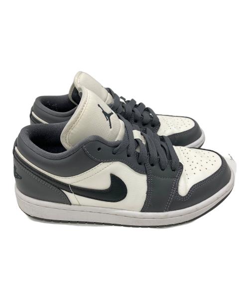 NIKE（ナイキ）NIKE (ナイキ) ローカットスニーカー ホワイト×グレー サイズ:23.5cmの古着・服飾アイテム