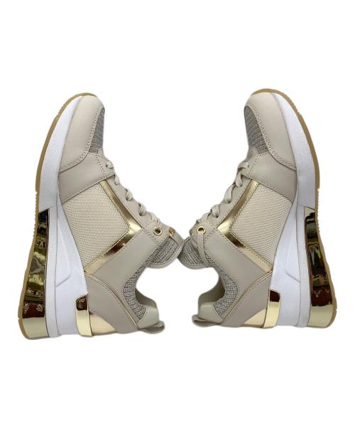 MICHAEL KORS（マイケル・コース）MICHAEL KORS (マイケル・コース) スニーカー ベージュ×ゴールド サイズ:23.5cmの古着・服飾アイテム