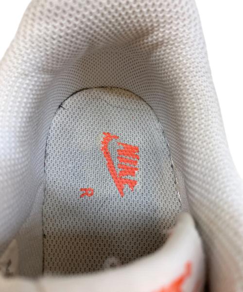 NIKE（ナイキ）NIKE (ナイキ) ローカットスニーカー オレンジ×ホワイト サイズ:22.5の古着・服飾アイテム