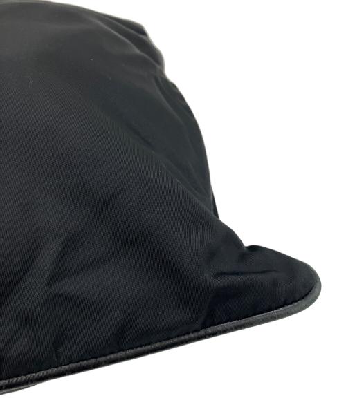 PRADA（プラダ）PRADA (プラダ) ナイロンショルダーバッグ ブラックの古着・服飾アイテム