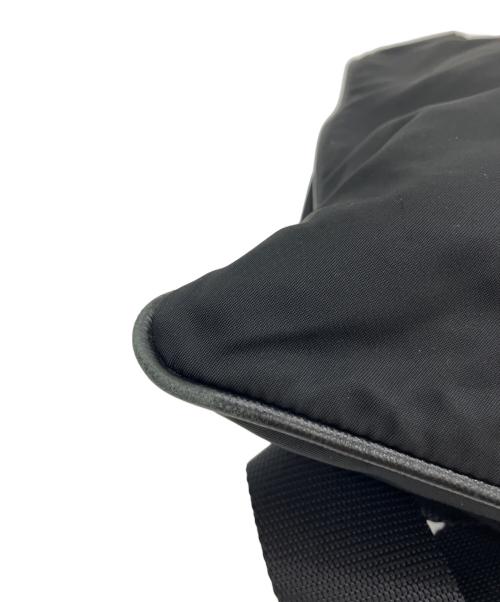 PRADA（プラダ）PRADA (プラダ) ナイロンショルダーバッグ ブラックの古着・服飾アイテム