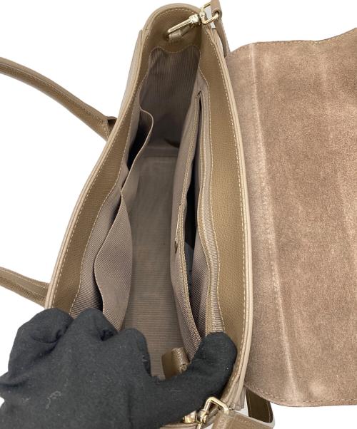 FURLA（フルラ）FURLA (フルラ) 2WAYバッグ カーキの古着・服飾アイテム