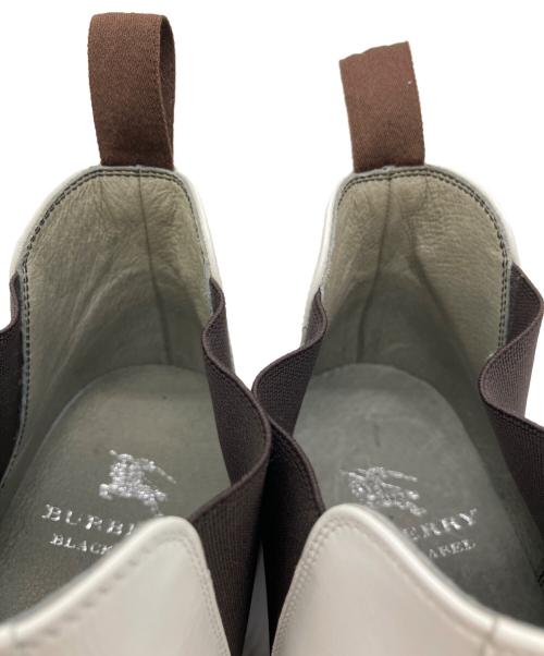 BURBERRY BLACK LABEL（バーバリーブラックレーベル）BURBERRY BLACK LABEL (バーバリーブラックレーベル) サイドゴアブーツ ホワイト サイズ:26㎝の古着・服飾アイテム