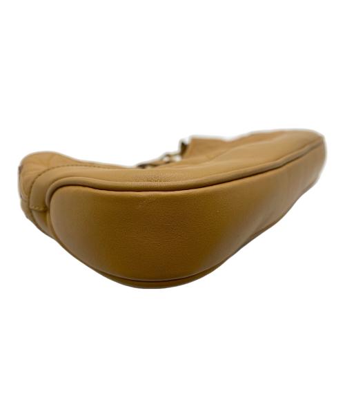 GUCCI（グッチ）GUCCI (グッチ) チェーンショルダーバッグ ベージュの古着・服飾アイテム