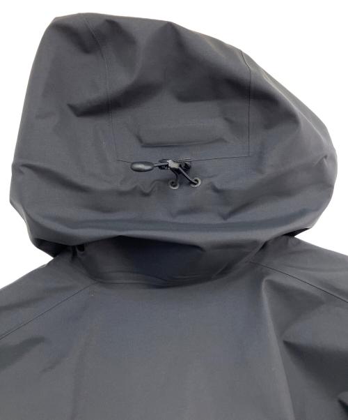 ARC'TERYX（アークテリクス）ARC'TERYX (アークテリクス) マウンテンパーカー ブラック サイズ:Mの古着・服飾アイテム