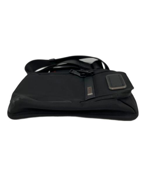 TUMI（トゥミ）TUMI (トゥミ) コンパクトスリングボディバッグ ブラックの古着・服飾アイテム