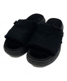 UGG（アグ）の古着「ボアサンダル」｜ブラック