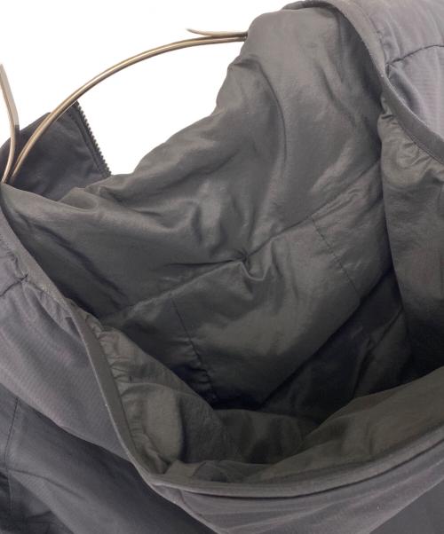 ARC'TERYX（アークテリクス）ARC'TERYX (アークテリクス) 中綿ジャケット ブラック サイズ:Mの古着・服飾アイテム