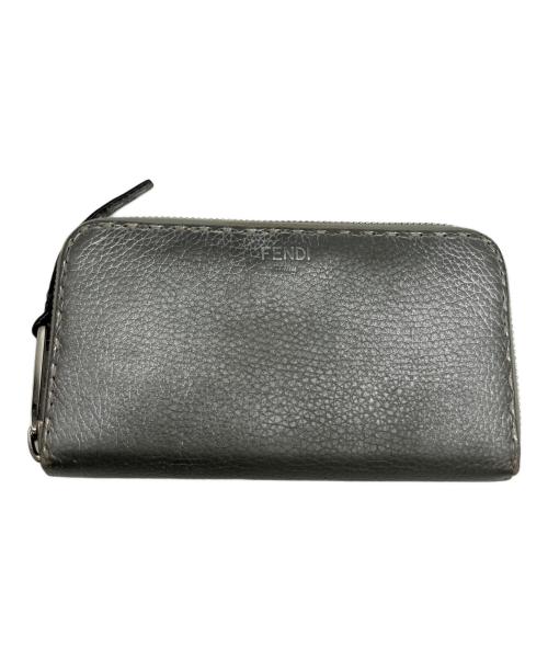FENDI（フェンディ）FENDI (フェンディ) 長財布 シルバーの古着・服飾アイテム