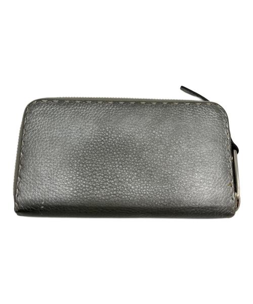 FENDI（フェンディ）FENDI (フェンディ) 長財布 シルバーの古着・服飾アイテム