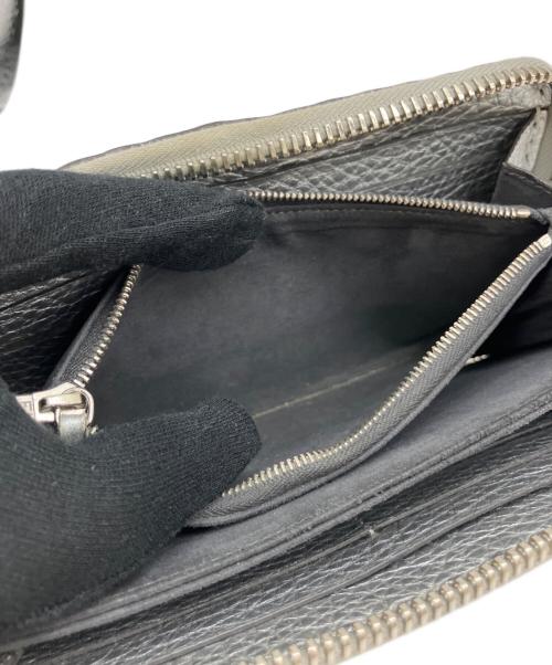 FENDI（フェンディ）FENDI (フェンディ) 長財布 シルバーの古着・服飾アイテム