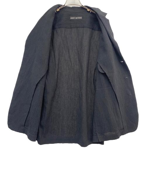 ISSEY MIYAKE（イッセイミヤケ）ISSEY MIYAKE (イッセイミヤケ) シャツジャケット ブラック サイズ:2の古着・服飾アイテム