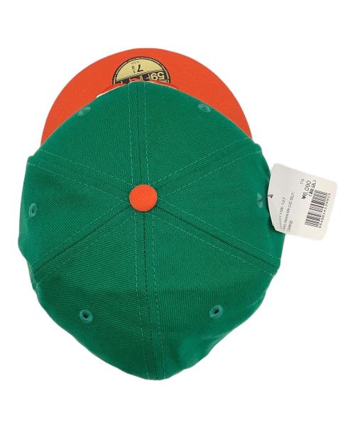 New Era（ニューエラ）New Era (ニューエラ) キャップ グリーン×オレンジ サイズ:71/8 未使用品の古着・服飾アイテム