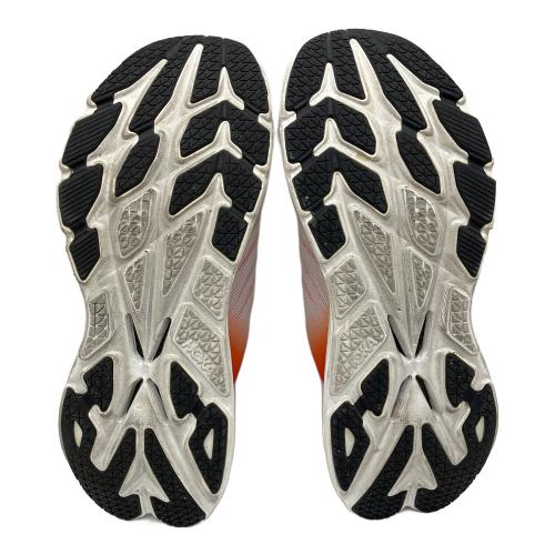 HOKAONEONE（ホカオネオネ）HOKAONEONE (ホカオネオネ) ランニングシューズ ホワイト×オレンジ サイズ:27cmの古着・服飾アイテム