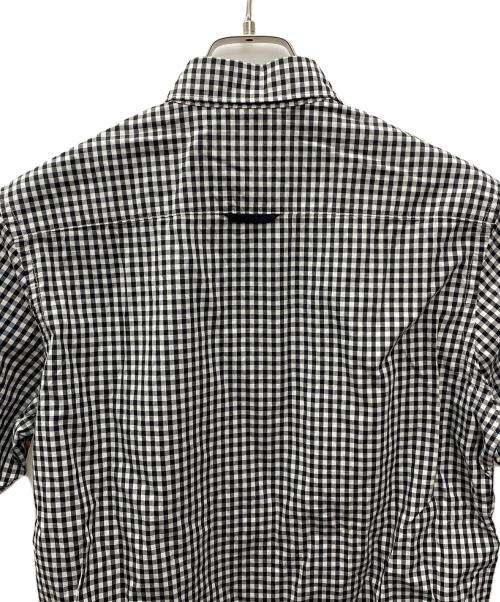 WTAPS（ダブルタップス）WTAPS (ダブルタップス) 半袖シャツ ホワイト×ブラック サイズ:Ｓの古着・服飾アイテム
