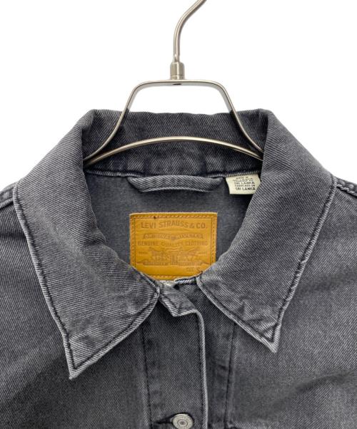 LEVI'S（リーバイス）LEVI'S (リーバイス) トラッカージャケット グレー サイズ:Ｓの古着・服飾アイテム