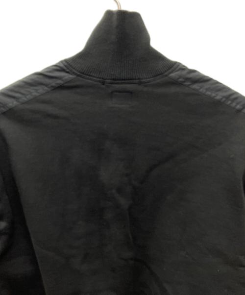 C.P COMPANY（シーピーカンパニー）C.P COMPANY (シーピーカンパニー) ハーフボタンパッチワークスウェット ブラック サイズ:Ｍの古着・服飾アイテム