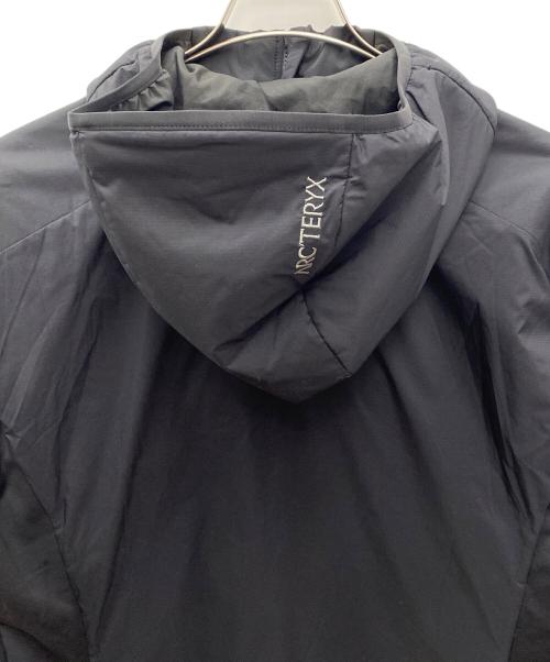 ARC'TERYX（アークテリクス）ARC'TERYX (アークテリクス) ATOM HOODY ブラック サイズ:Mの古着・服飾アイテム